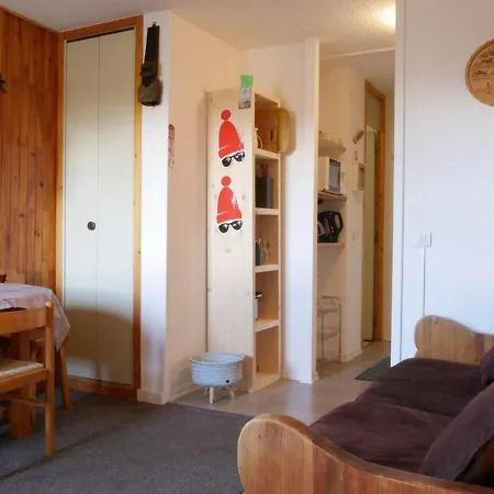Apartment Renove Montchavin Proche Commerces, Pistes, Avec Balcon - Fr-1-329-64