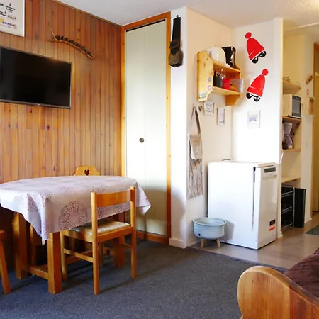 Renove Montchavin Proche Commerces, Pistes, Avec Balcon - Fr-1-329-64